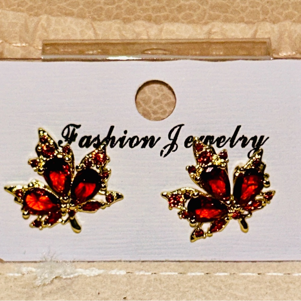 Maple Leaf Rhinestone Earrings - Picture 9 of 9